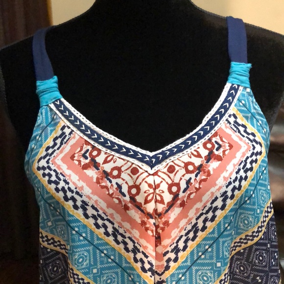 Rewind Top Size L only worn once - Picture 2 of 4